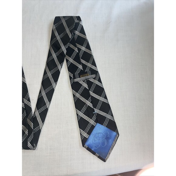 Bugatti Men’s Dress Tie Size 60” Black Striped 100% Silk Business Formal - Picture 9 of 12